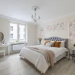 Luxury Place In Townhouse